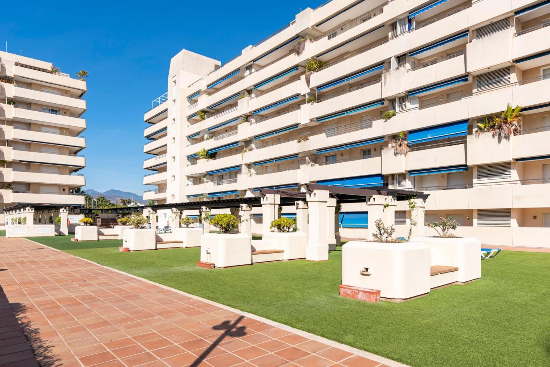 Apartment Vistas Al Mar En El Centro De Puerto Banus 3 4h